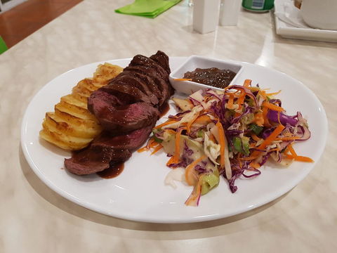 Amaroo On Mandalay, Magnetic Island - Tourism Guide 12