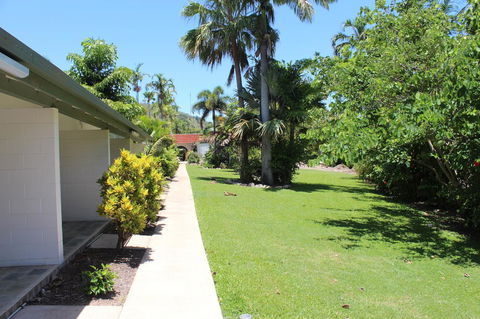 Amaroo On Mandalay, Magnetic Island - Tourism Guide 37
