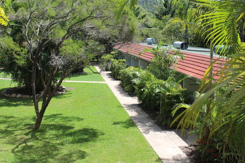 Amaroo On Mandalay, Magnetic Island - Tourism Guide 38
