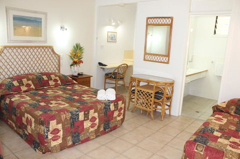 Amaroo On Mandalay, Magnetic Island - Tourism Guide 16