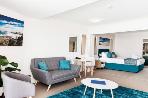 Ocean Views Resort Caloundra - Cruises Travel 36