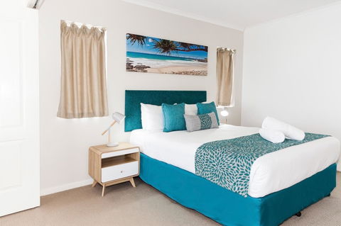 Ocean Views Resort Caloundra - Cruises Travel 32