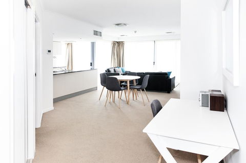 Ocean Views Resort Caloundra - Cruises Travel 42