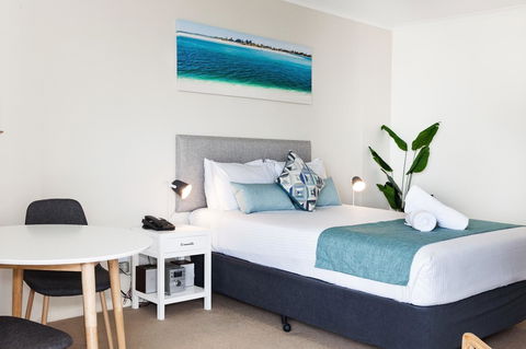 Ocean Views Resort Caloundra - Cruises Travel 19