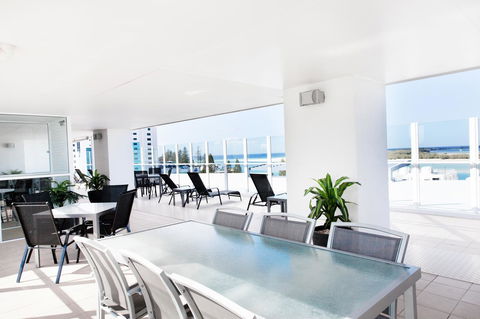 Ocean Views Resort Caloundra - Cruises Travel 10