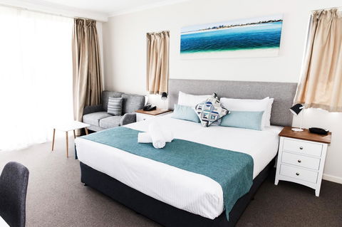 Ocean Views Resort Caloundra - Cruises Travel 26