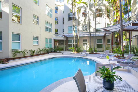 Emerald Noosa - Tourism Guide 3