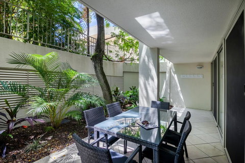 Noosa Harbour Resort - Tourism Guide 27