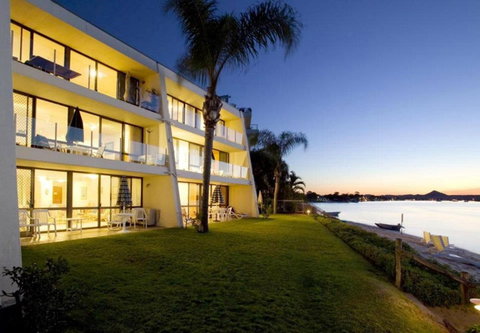 Noosa Harbour Resort - Tourism Guide 20