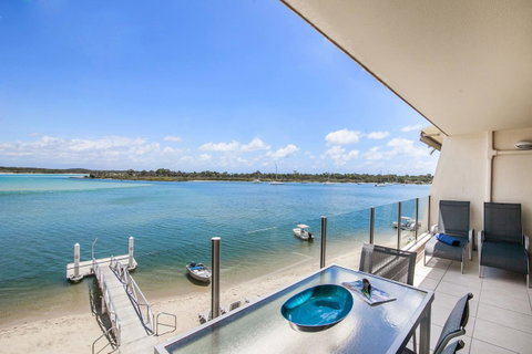 Noosa Harbour Resort - Tourism Guide 36
