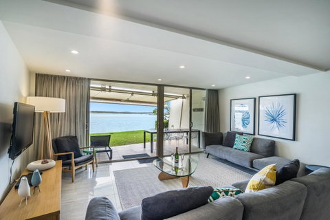 Noosa Harbour Resort - Tourism Guide 41