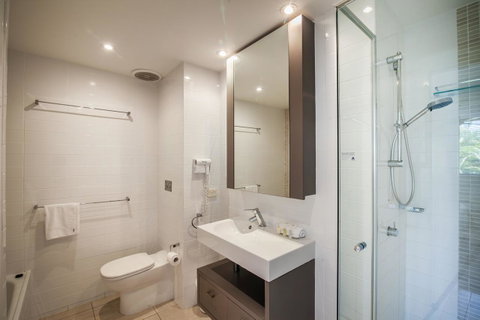 Noosa Harbour Resort - Tourism Guide 33