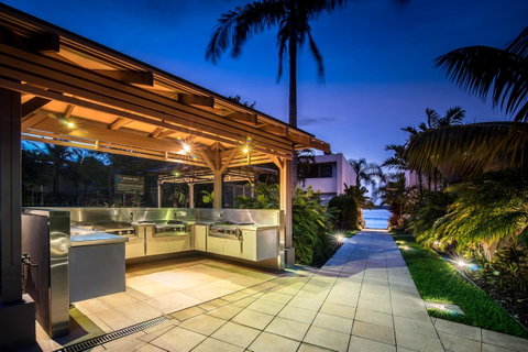 Noosa Harbour Resort - Tourism Guide 18