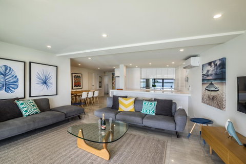 Noosa Harbour Resort - Tourism Guide 43