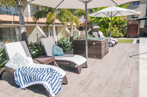 Hotel Laguna - Tourism Guide 15