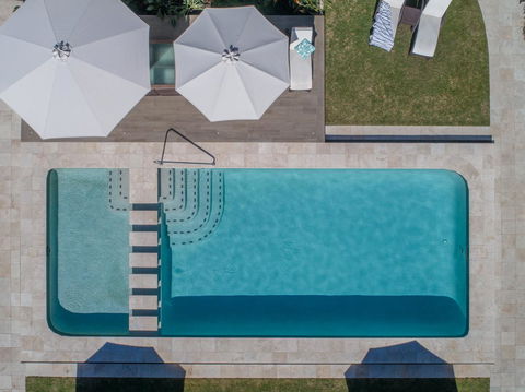 Hotel Laguna - Tourism Guide 13