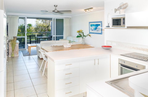Noosa Hill Resort - Tourism Guide 35