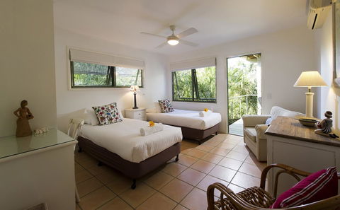 The Retreat Beach Houses - Travel Search 10
