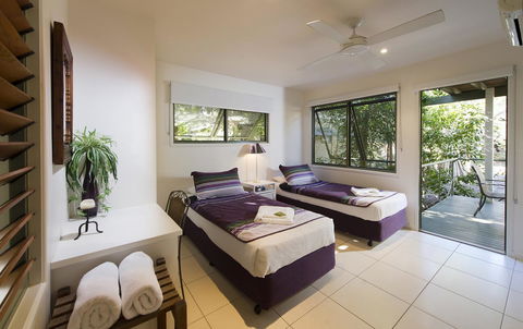The Retreat Beach Houses - Travel Search 16