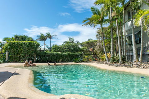 The Retreat Beach Houses - Travel Search 2