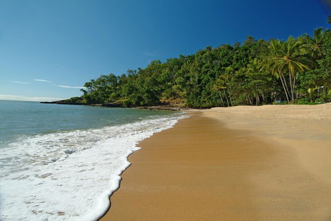 On The Beach Apartments - Cruises Travel 9
