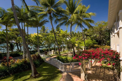 On The Beach Apartments - Cruises Travel 11