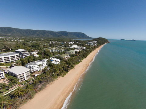On The Beach Apartments - Cruises Travel 16