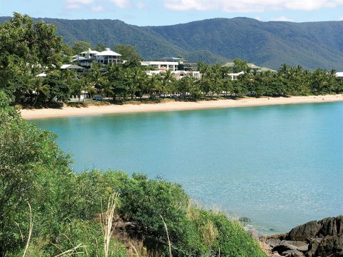 On The Beach Apartments - Cruises Travel 14