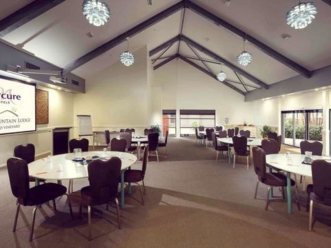 Mercure Clear Mountain Lodge - Tourism Guide 27
