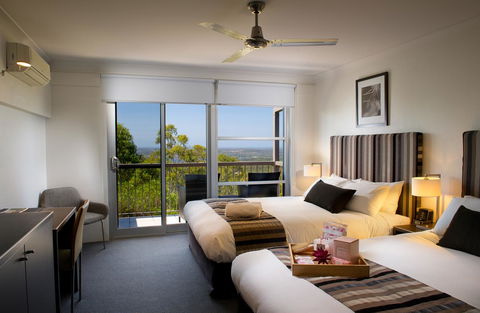 Mercure Clear Mountain Lodge - Tourism Guide 5