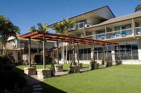 Mercure Clear Mountain Lodge - Tourism Guide 16