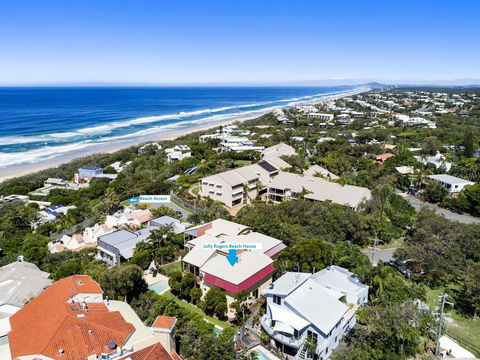 Jolly Roger's Beach House - Travel Search 14