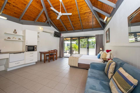 Island Leisure Resort - Tourism Guide 14