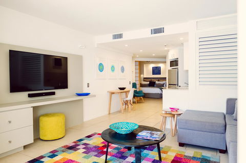 Netanya Noosa Beachfront Resort - Travel Search 21