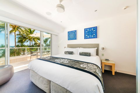 Netanya Noosa Beachfront Resort - Travel Search 24