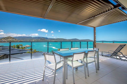 Mirage Whitsundays - Travel Search 5