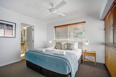 Rolling Surf Resort - Cruises Travel 17