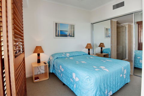 Rolling Surf Resort - Cruises Travel 44