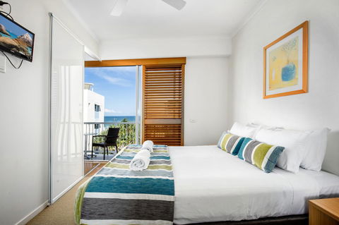 Rolling Surf Resort - Cruises Travel 25