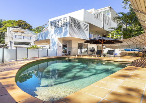 The Cove Noosa - Tourism Guide 40