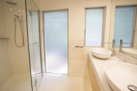 The Cove Noosa - Tourism Guide 39
