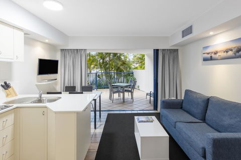Ramada Resort By Wyndham Golden Beach - Cruises Travel 3