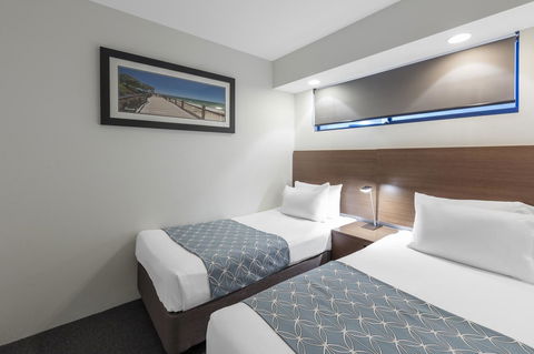 Ramada Resort By Wyndham Golden Beach - Cruises Travel 18