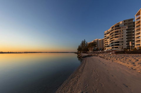 Ramada Resort By Wyndham Golden Beach - Cruises Travel 35