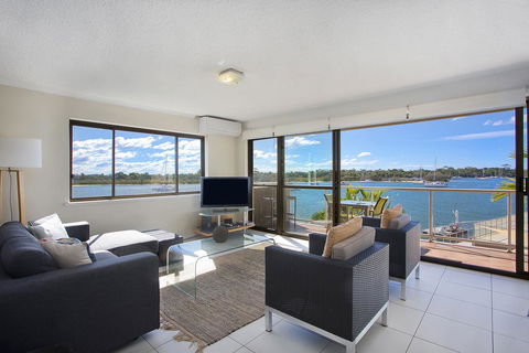 Noosa Shores Resort - Travel Search 9