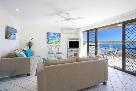 Noosa Shores Resort - Travel Search 11