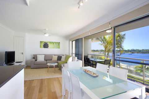 Noosa Shores Resort - Travel Search 6