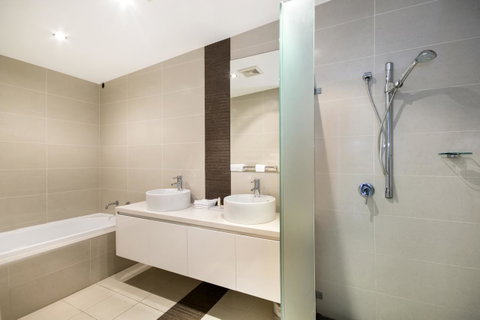 Redvue Holiday Apartments - Tourism Guide 29