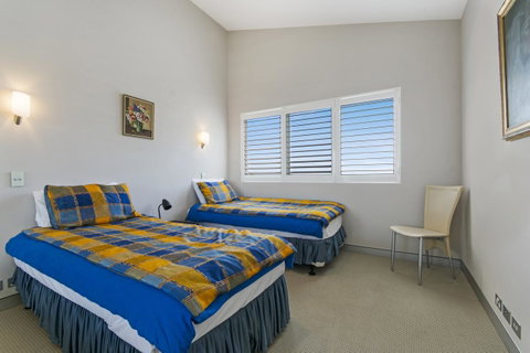 Redvue Holiday Apartments - Tourism Guide 22