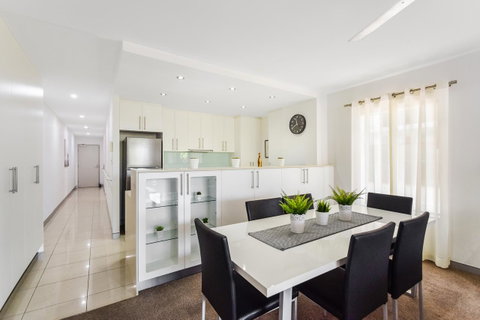Redvue Holiday Apartments - Tourism Guide 4